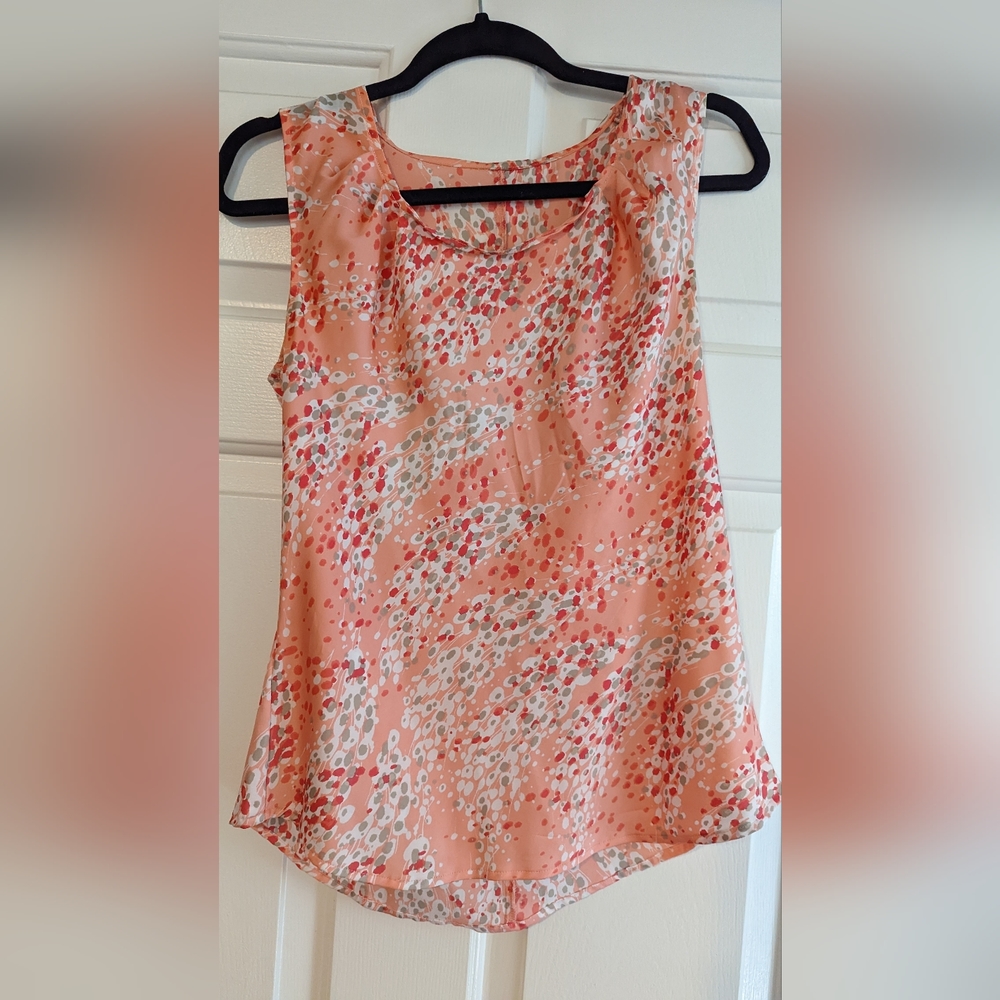 Pink patterned sleeveless top